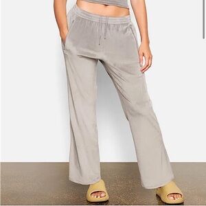 NWT Skims Velour Track pocket Pants in Gunmetal M